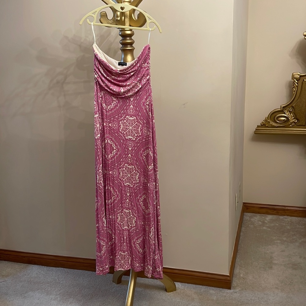 Strapless maxi pink dress